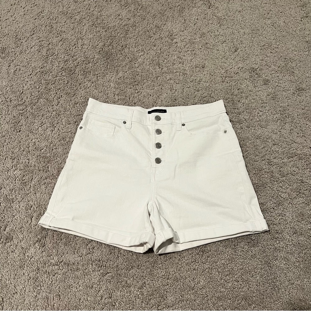 Banana Republic HW White Shorts